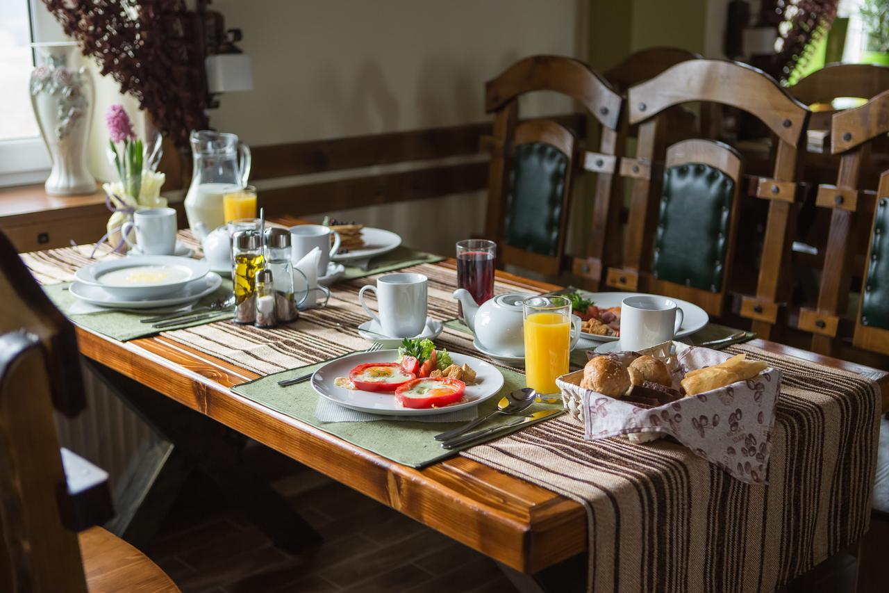 Hotel & Restaurant Complex Hap-Ok Brodki Екстериор снимка