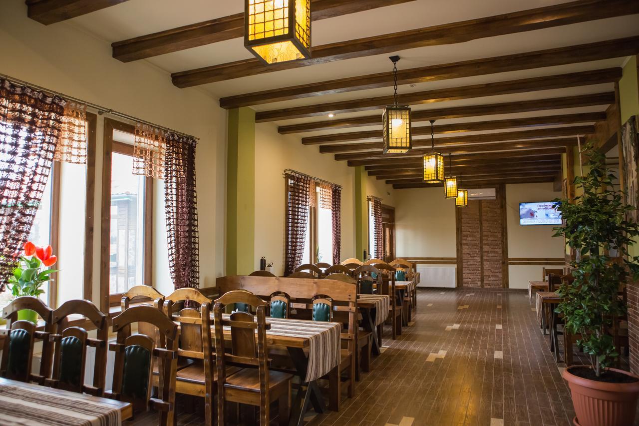 Hotel & Restaurant Complex Hap-Ok Brodki Екстериор снимка