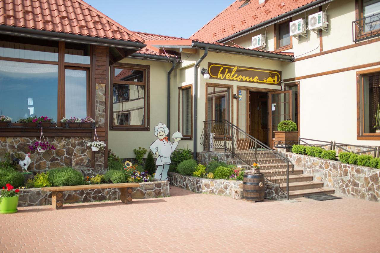 Hotel & Restaurant Complex Hap-Ok Brodki Екстериор снимка