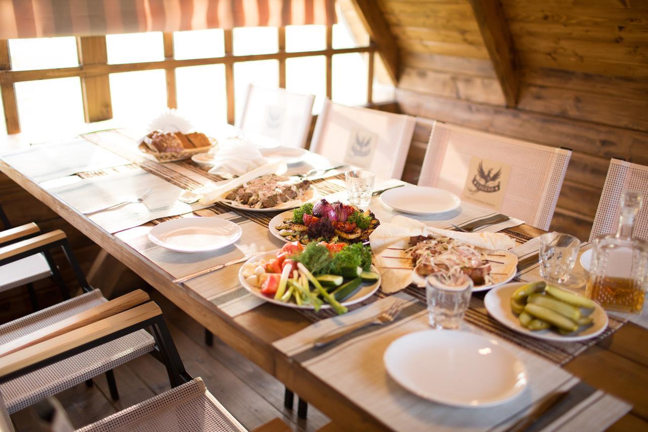 Hotel & Restaurant Complex Hap-Ok Brodki Екстериор снимка